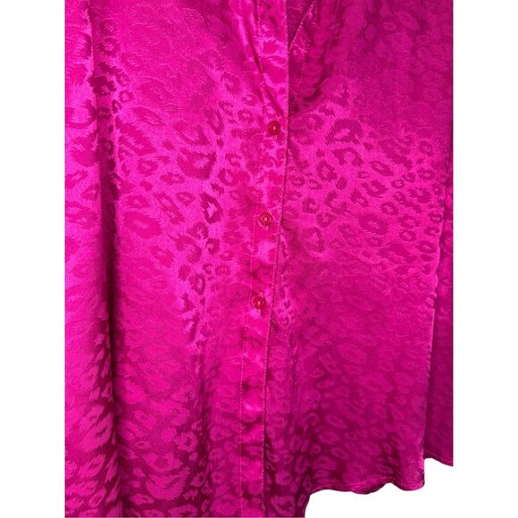 DNA Couture Women’s Plus 3X Leopard Print Hot Pink Satin Blouse - Picture 2 of 6
